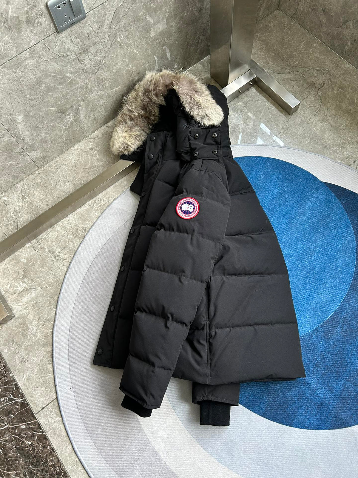 Classic down jacket-102