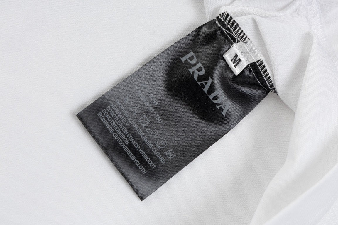 Printed T-Shirt: High-End Fashion Statement-1275