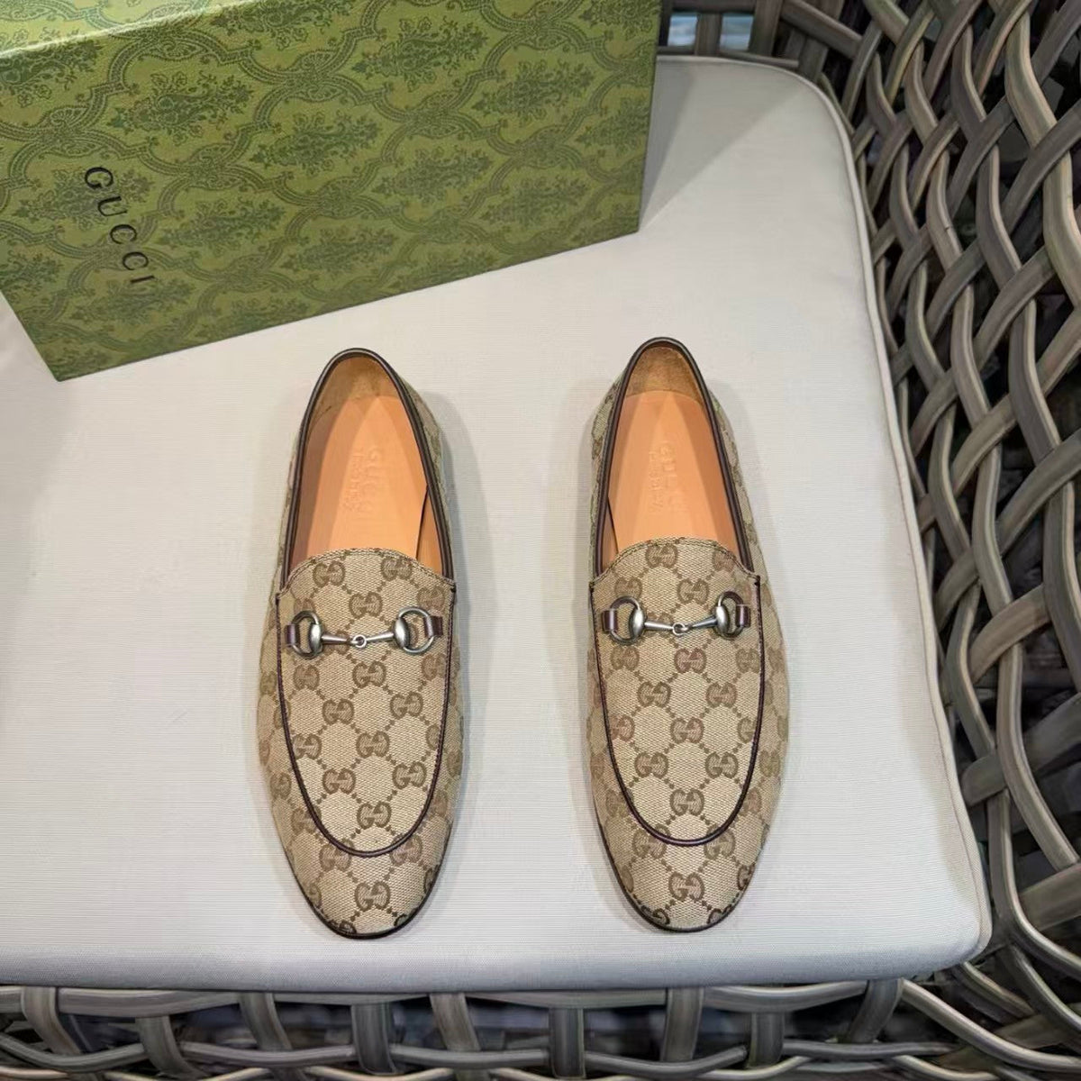 Elegant & Fashionable Men's Premium Shoes-1000