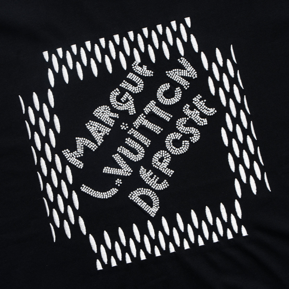 Printed T-Shirt: High-End Fashion Statement-1042