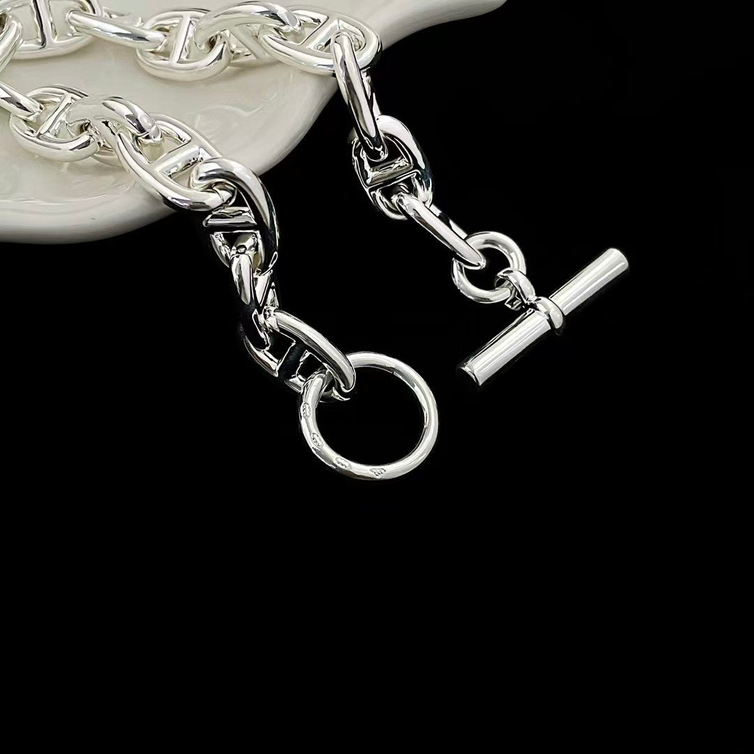 Classic Accessories