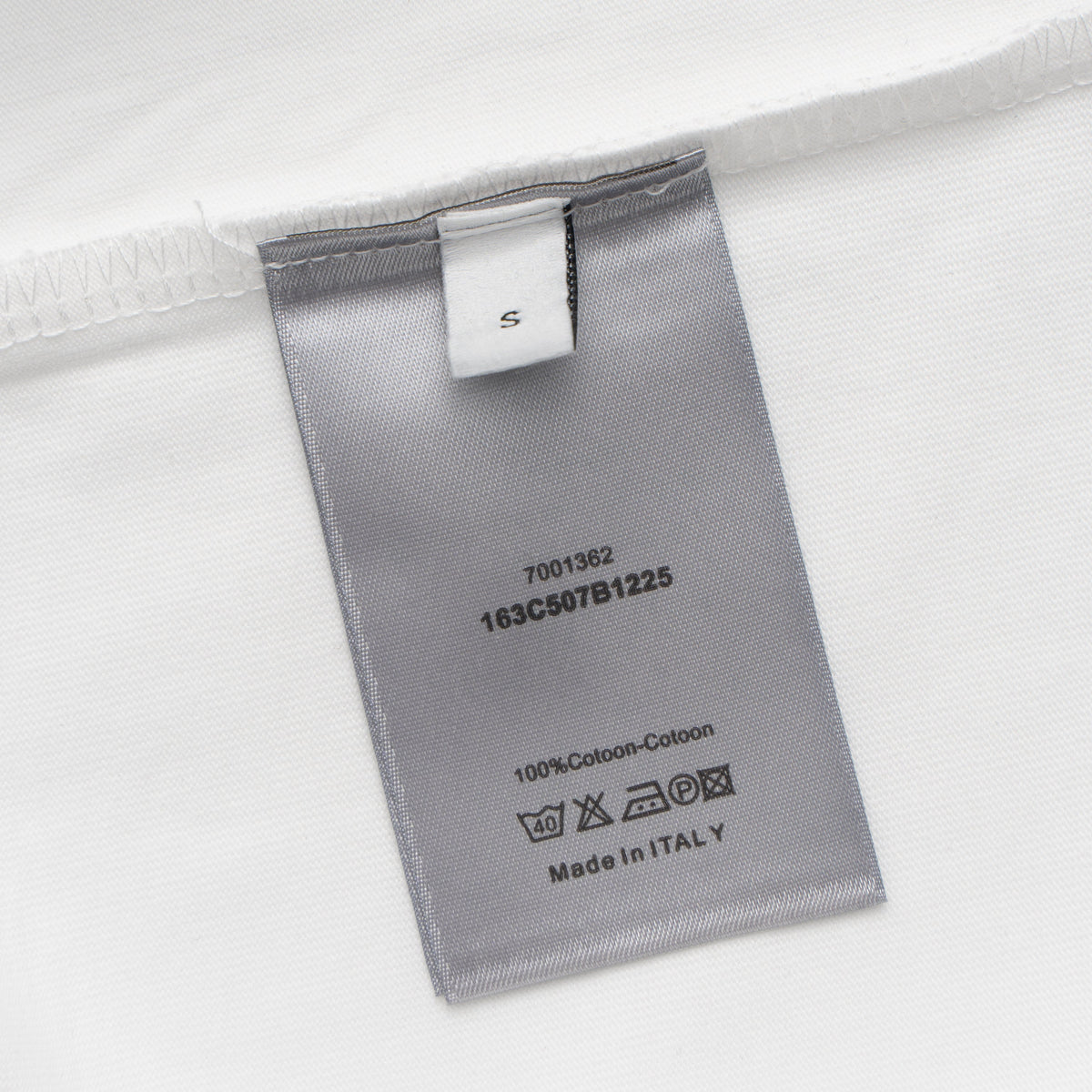 Printed T-Shirt: High-End Fashion Statement-1071