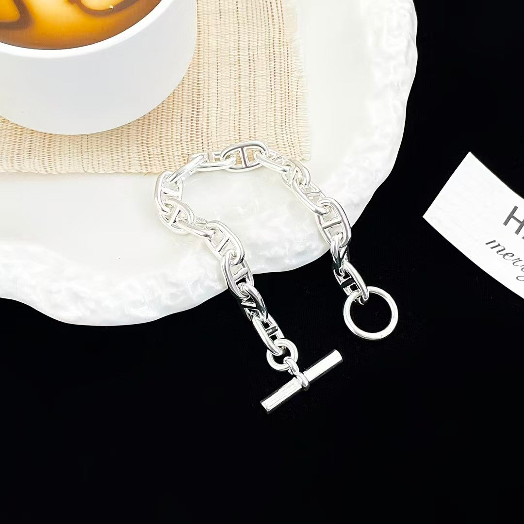 Classic Accessories