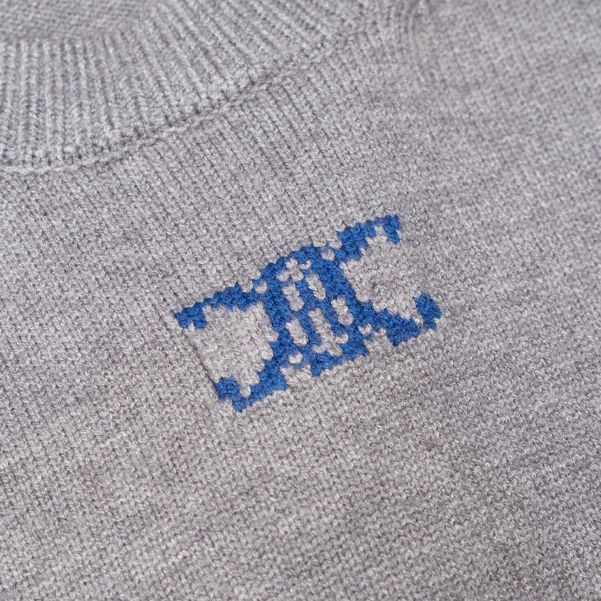 Classic Fashion Sweater-1540