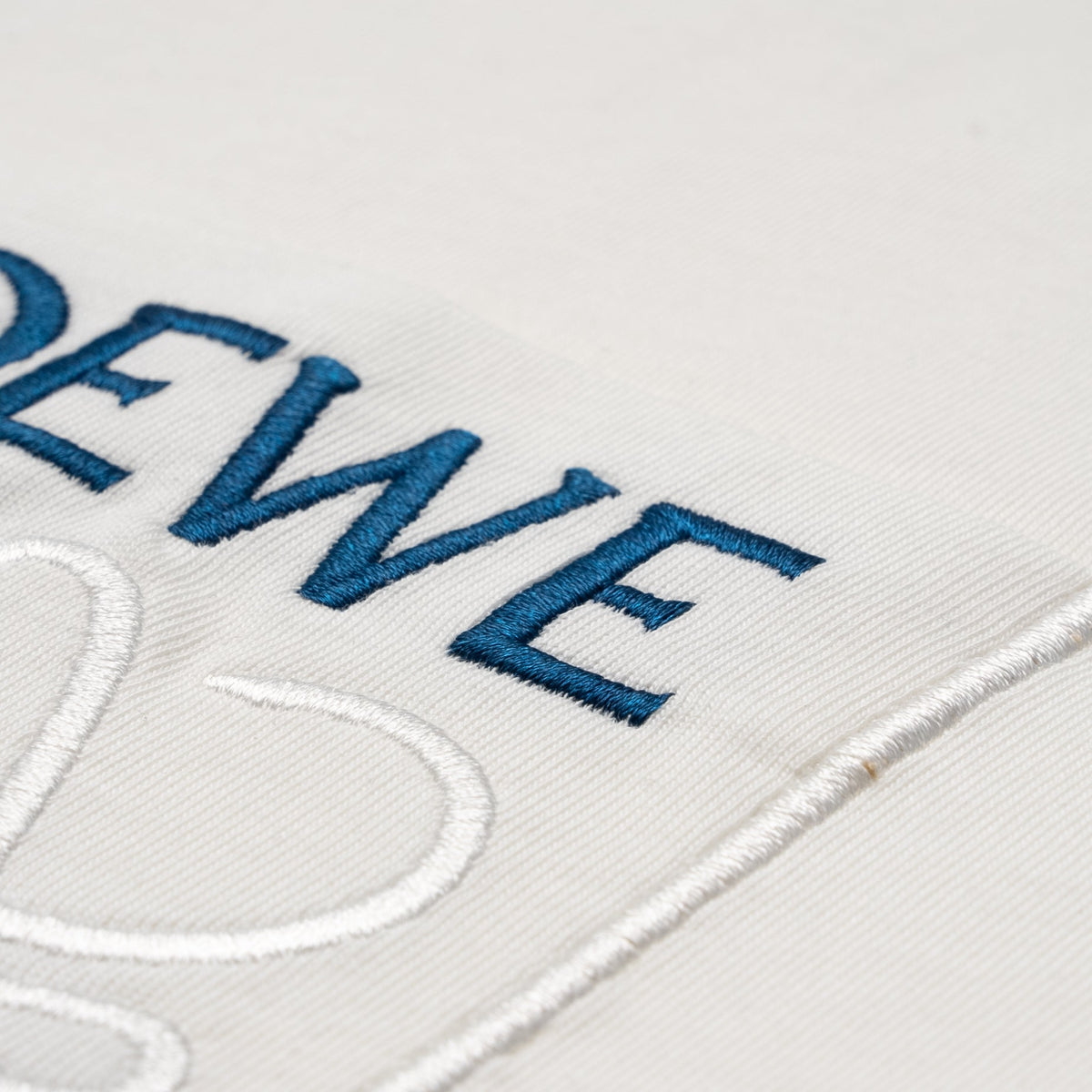 Printed T-Shirt: High-End Fashion Statement-1159