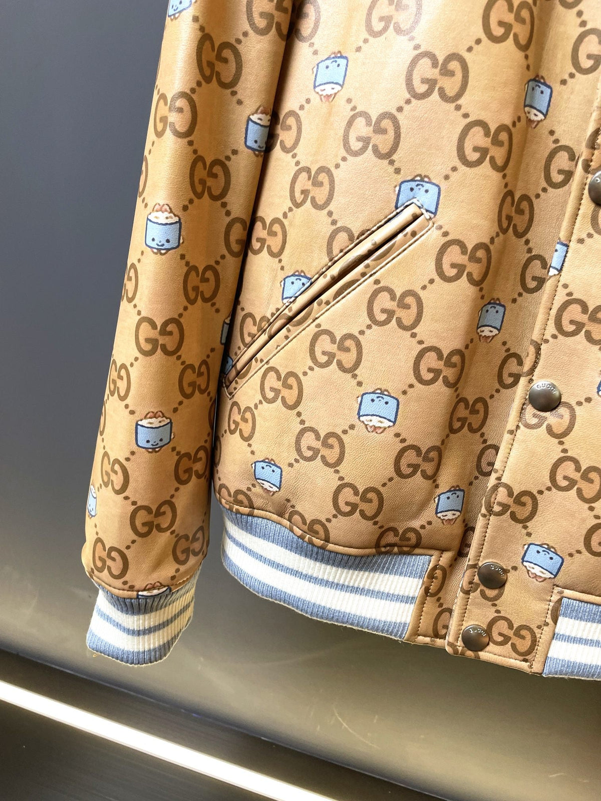 High-End Custom Jacket - 559