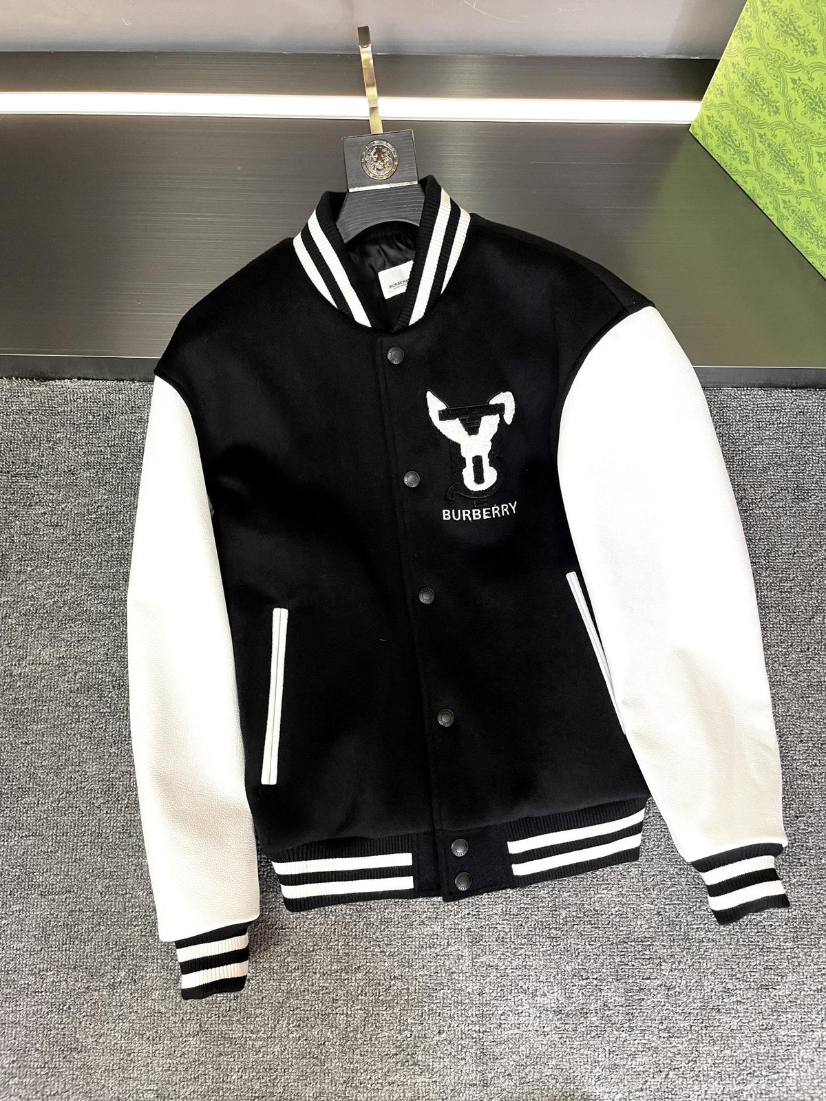 High-End Custom Jacket - 557