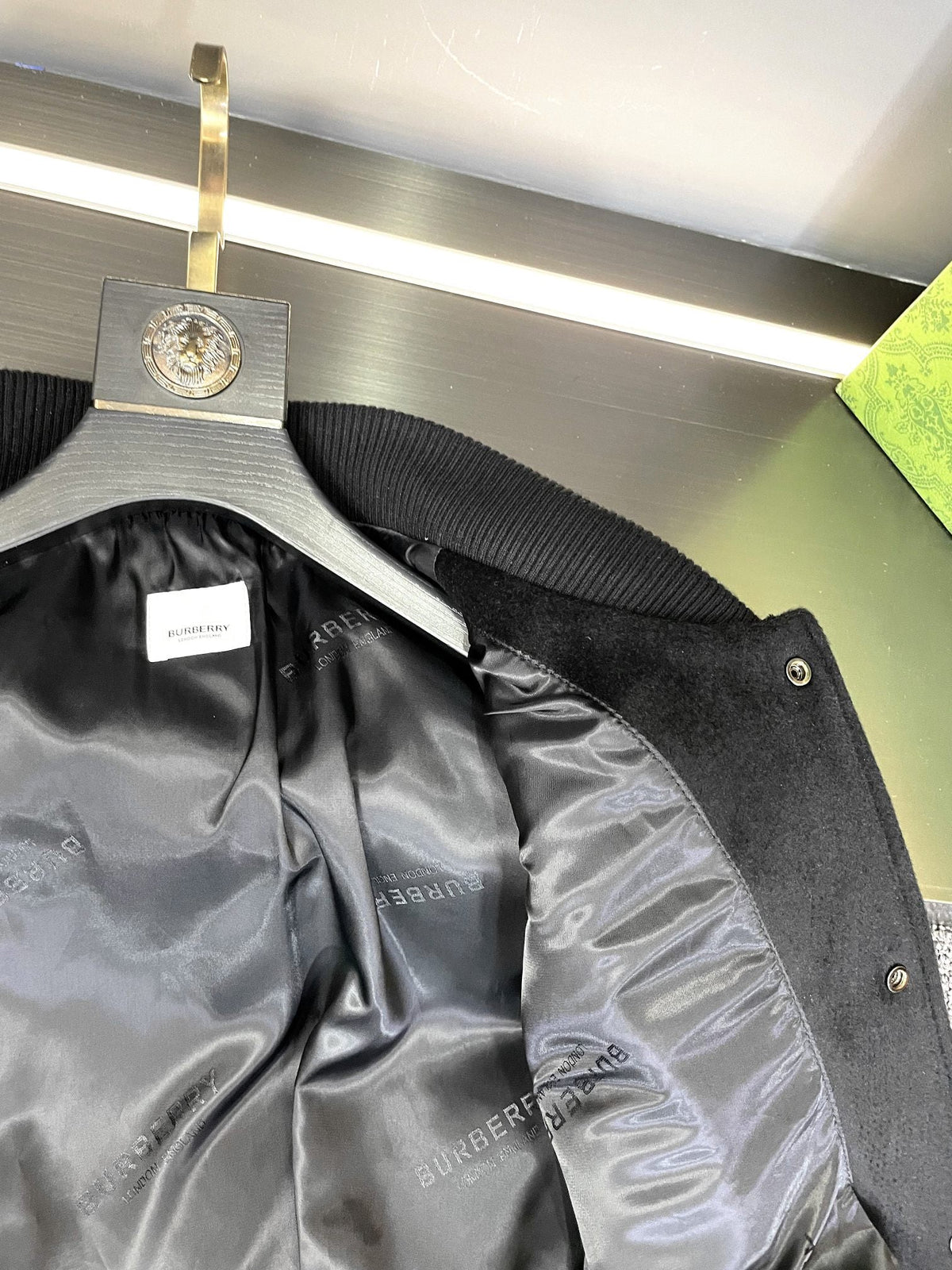 High-End Custom Jacket - 557