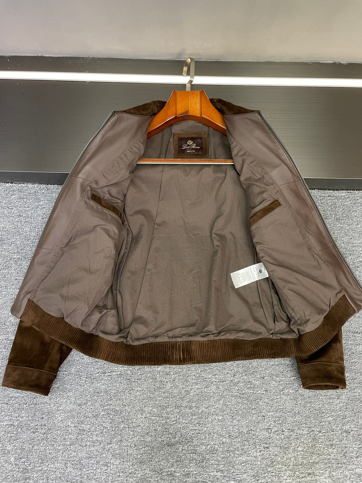 High-End Custom Jacket - 583