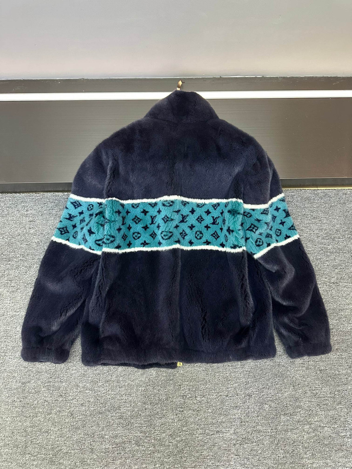 High-End Custom Jacket - 584