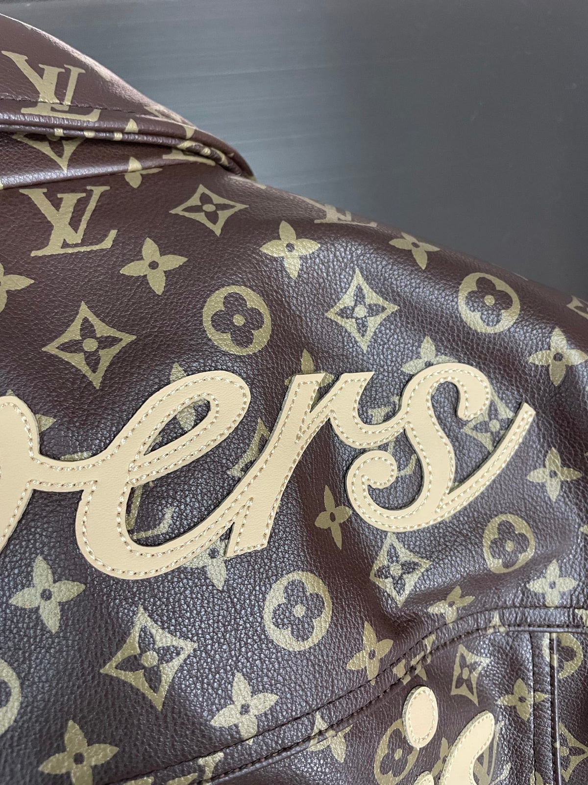 High-End Custom Jacket - 572