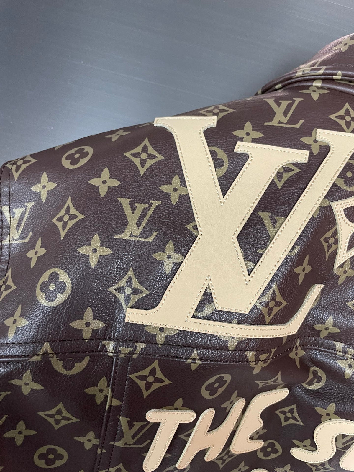 High-End Custom Jacket - 572
