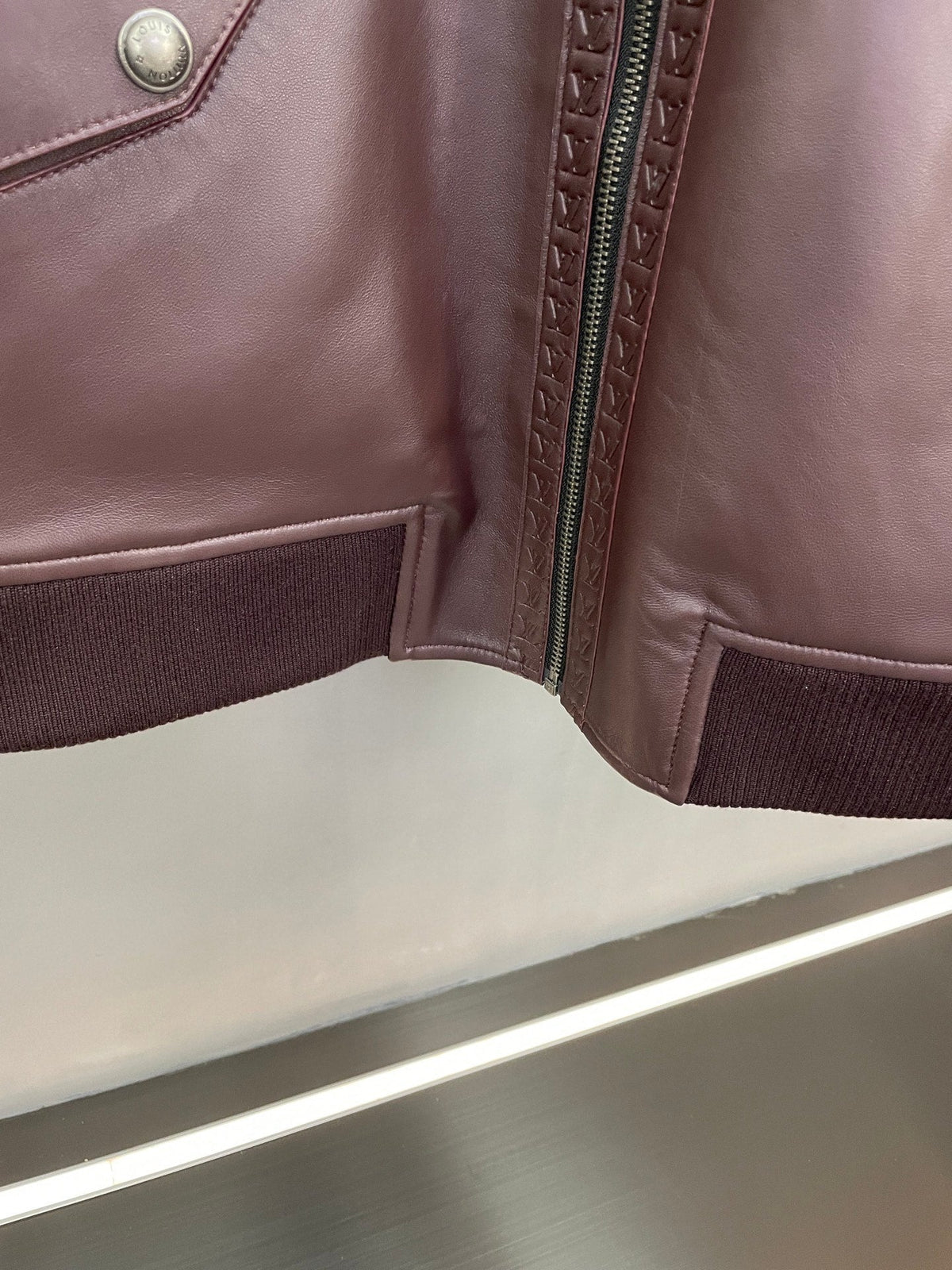 High-End Custom Jacket - 571