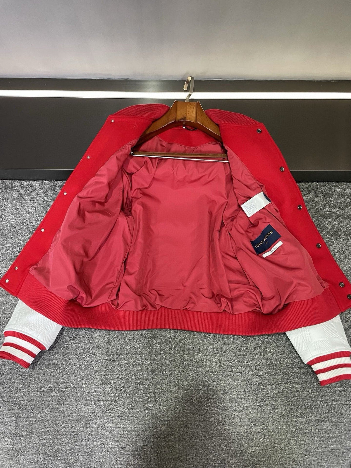 High-End Custom Jacket - 568