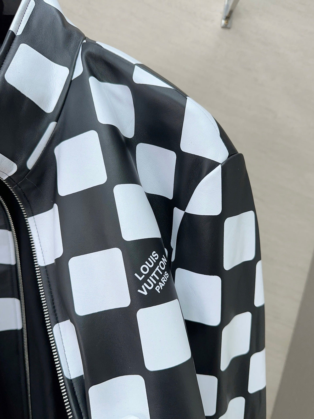 High-End Custom Jacket - 628