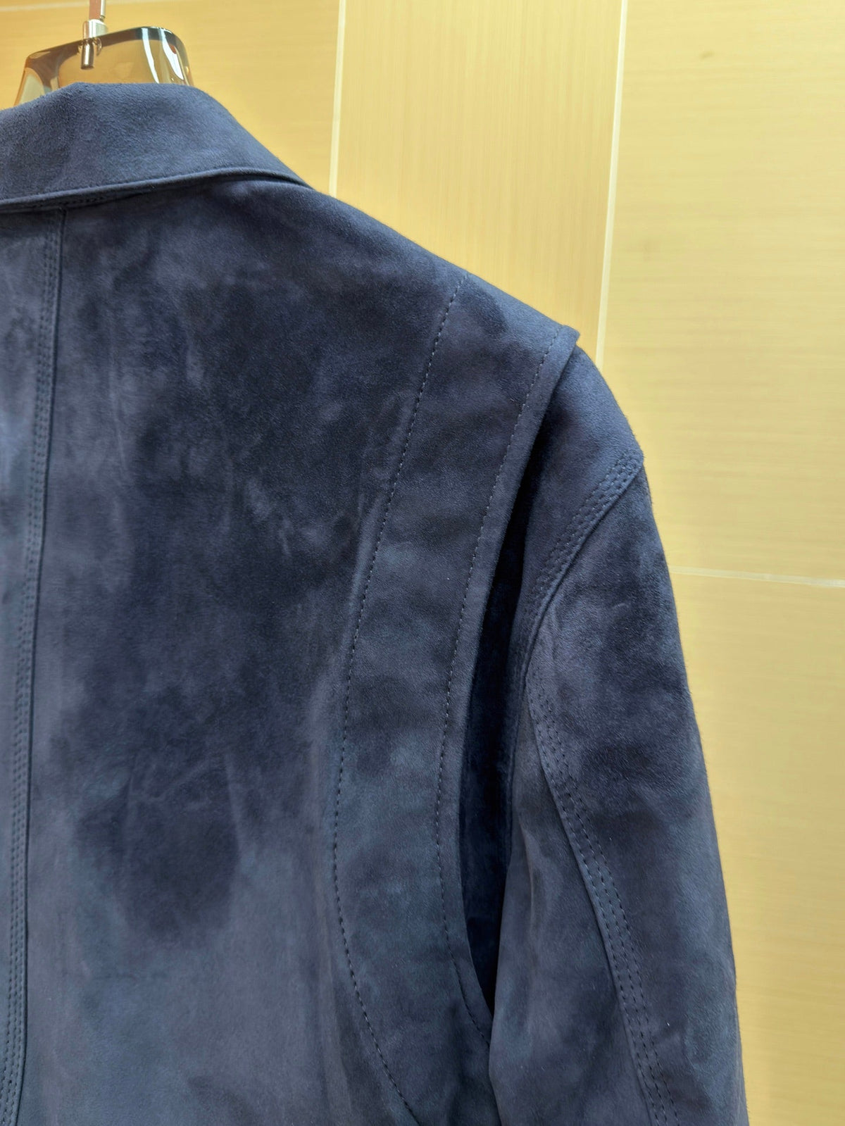 High-End Custom Jacket - 561