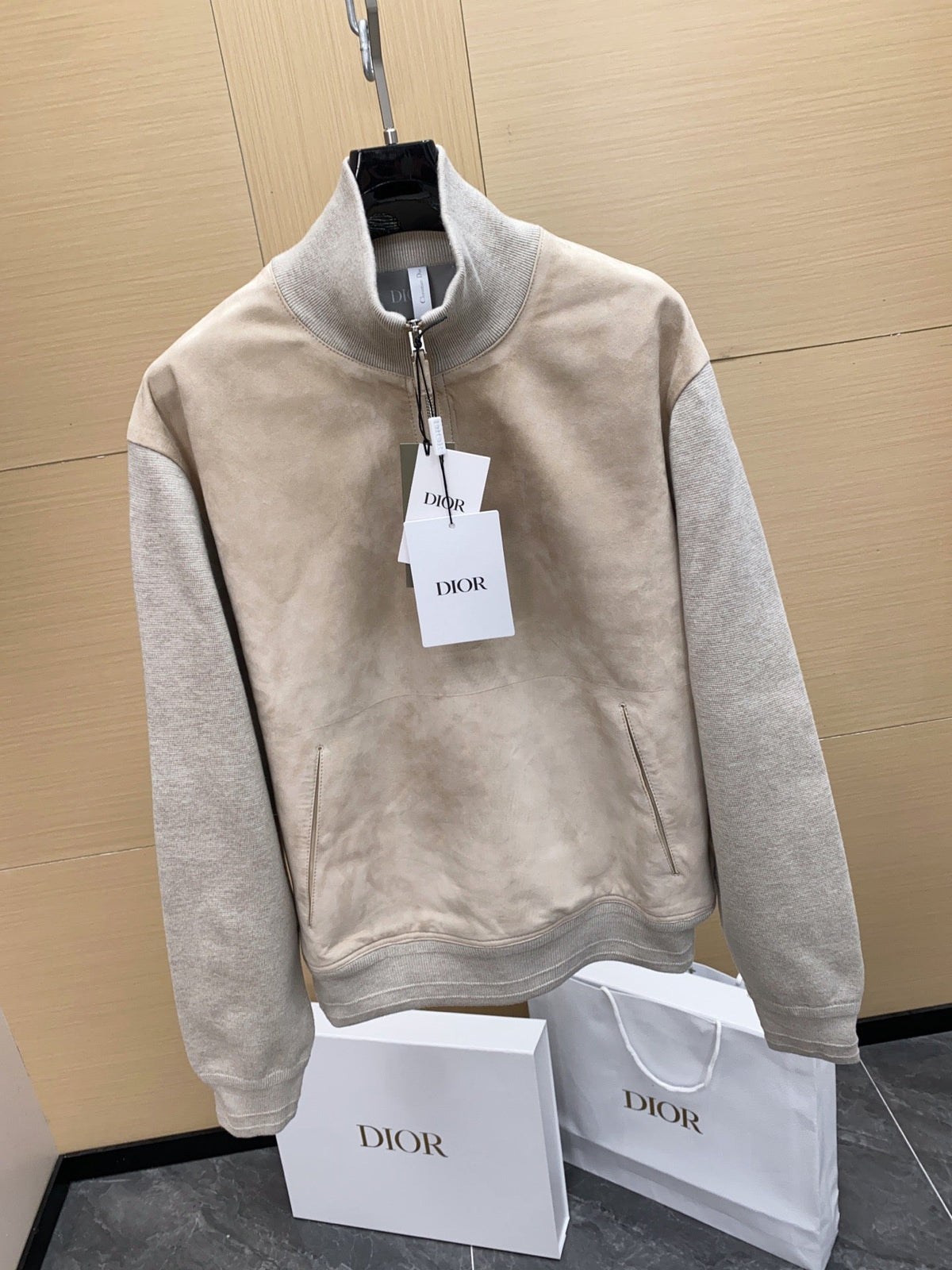 High-End Custom Jacket - 562
