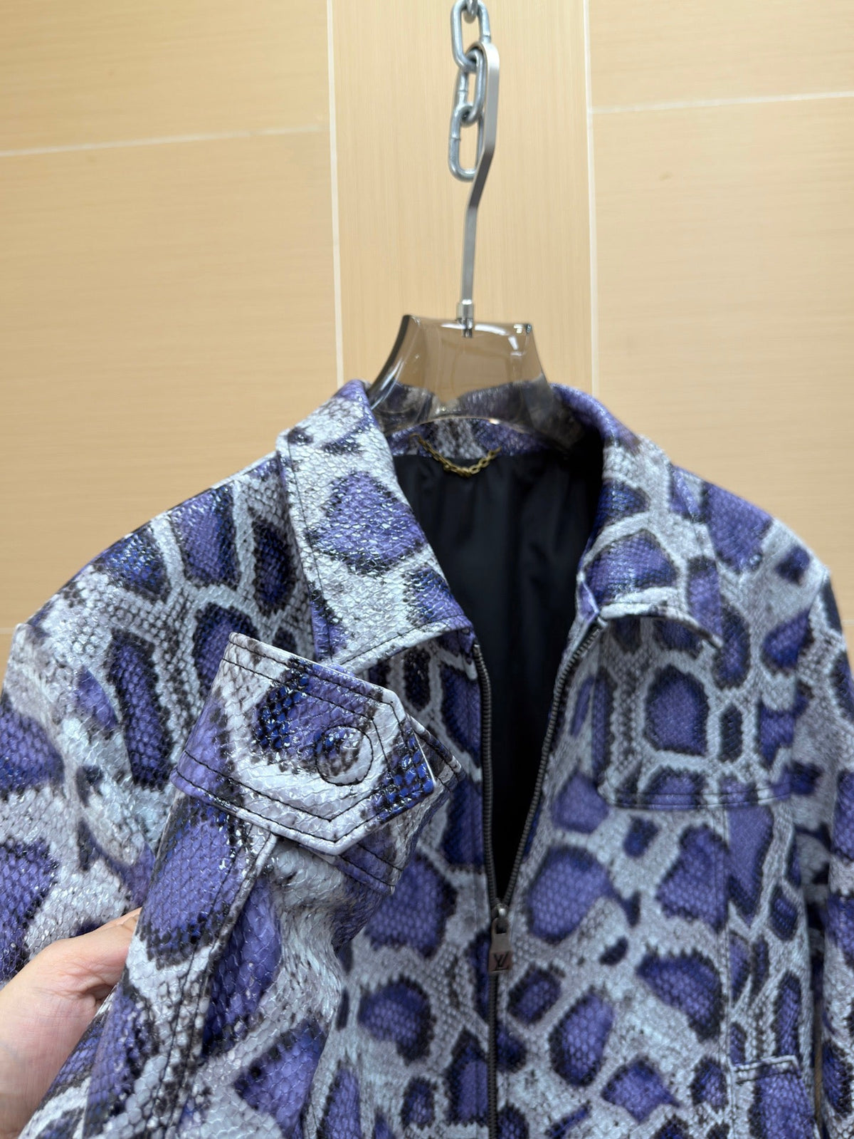 High-End Custom Jacket - 099