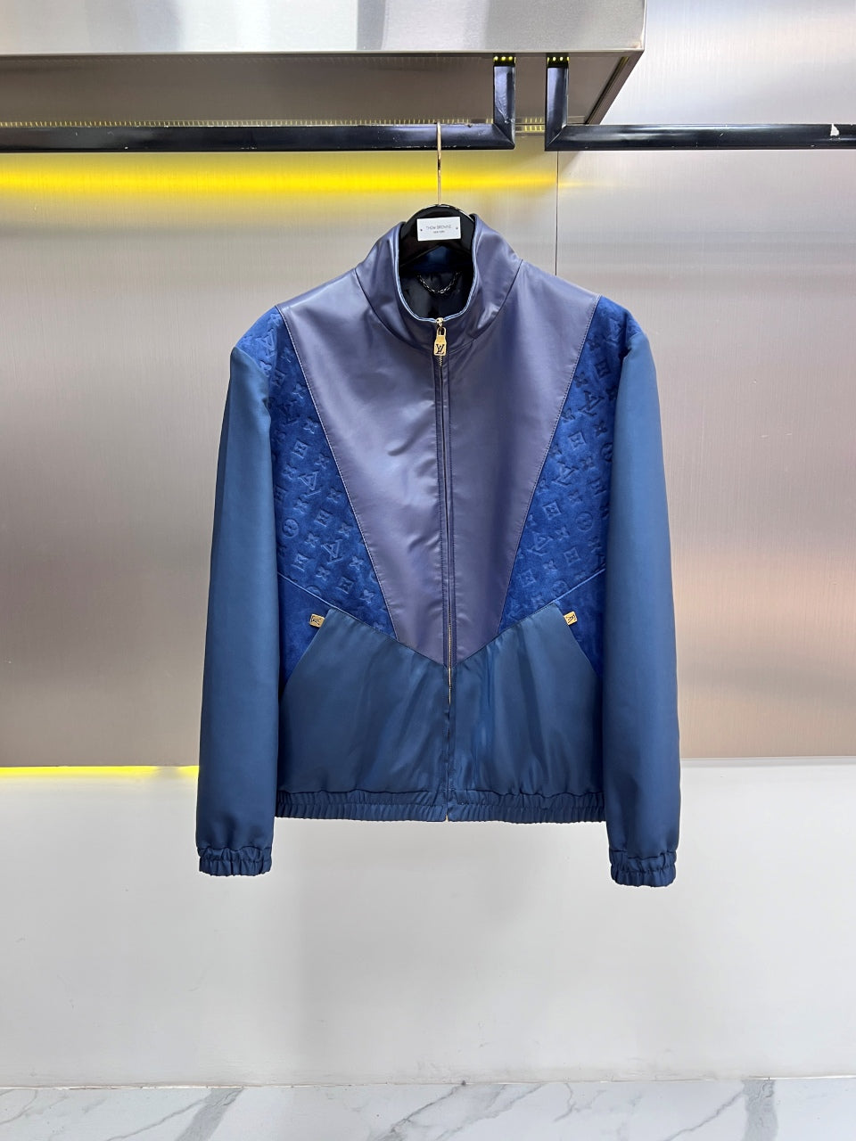 High-End Custom Jacket - 671