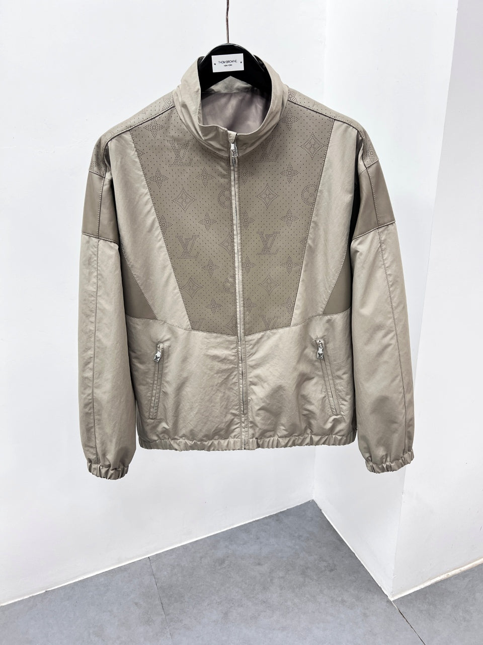 High-End Custom Jacket - 661