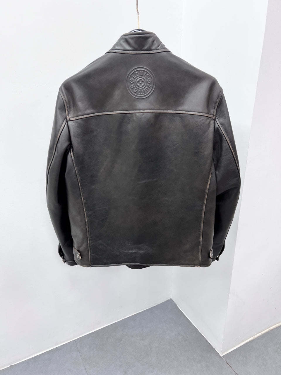 High-End Custom Jacket - 662