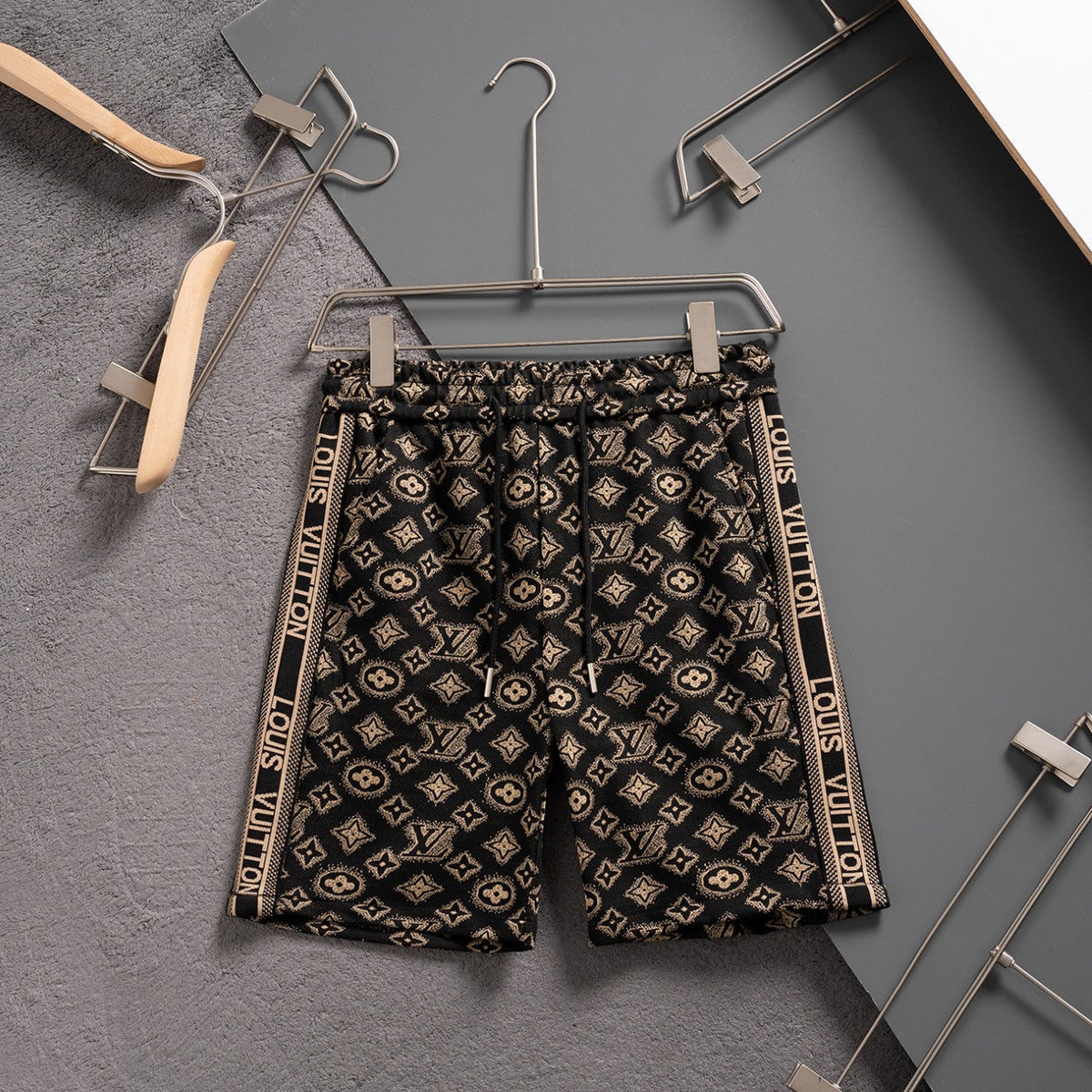 Men's printed shorts-10