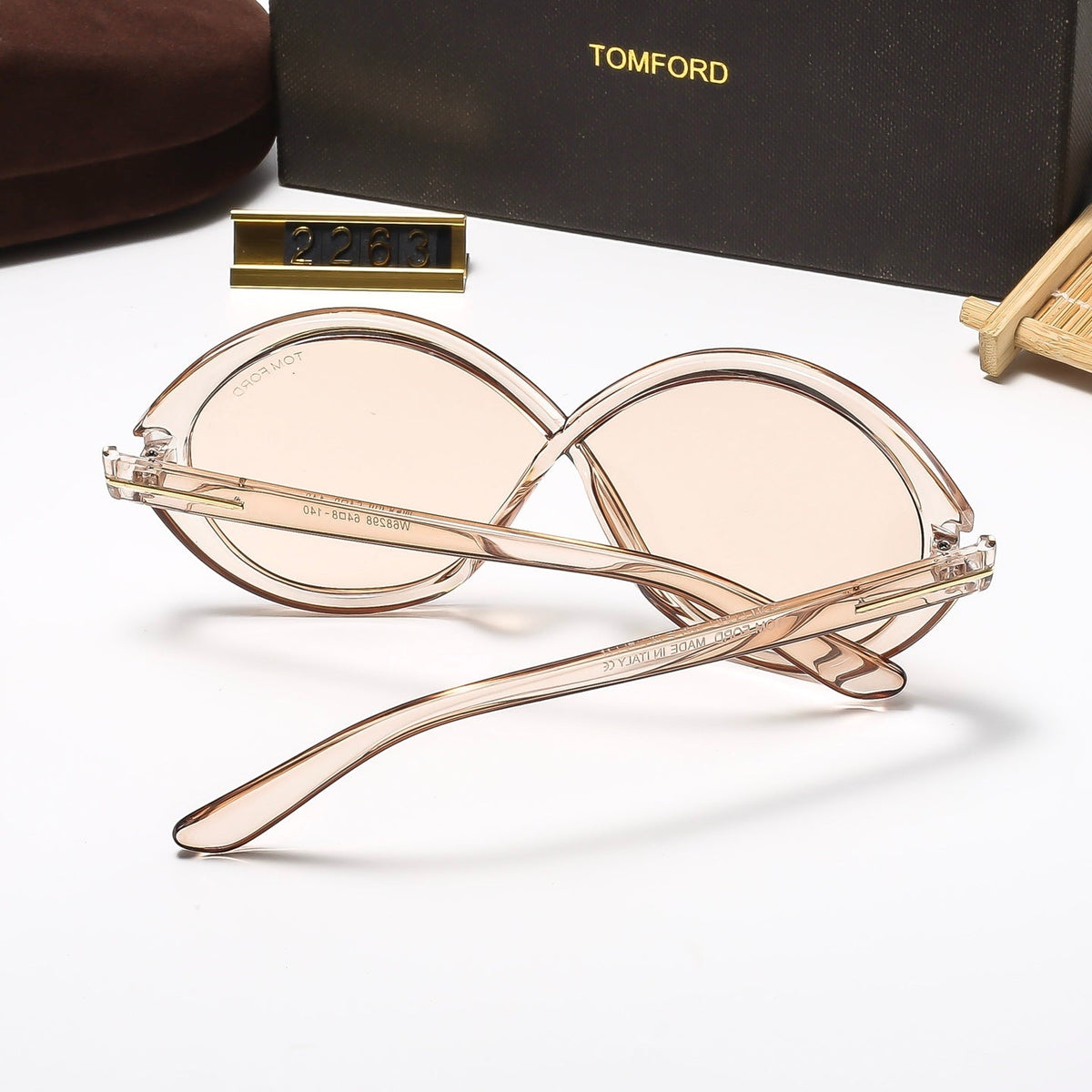 Fashion Eyewear: Elevate Your Style with Exquisite Craftsmanship-551