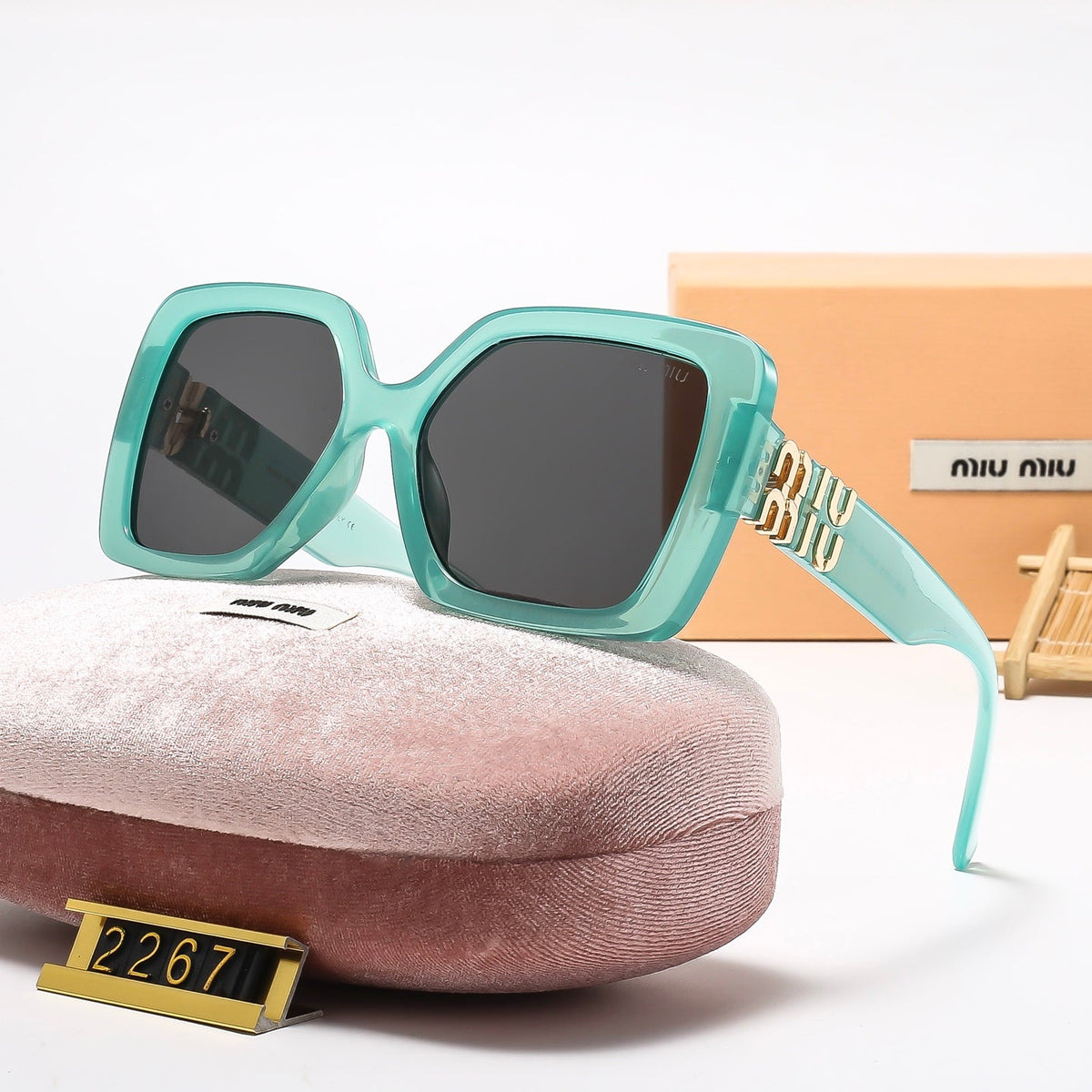 Fashion Eyewear: Elevate Your Style with Exquisite Craftsmanship-555