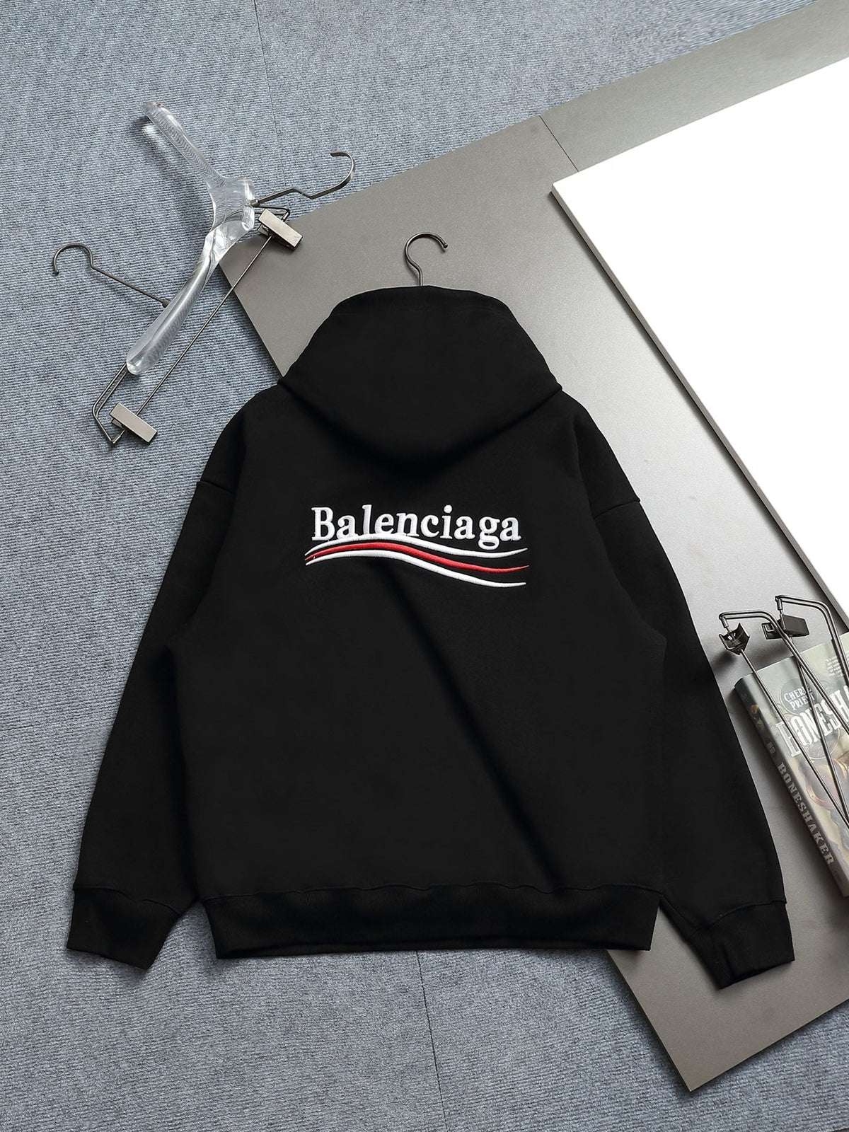 Classic Fit Hoodie-1001