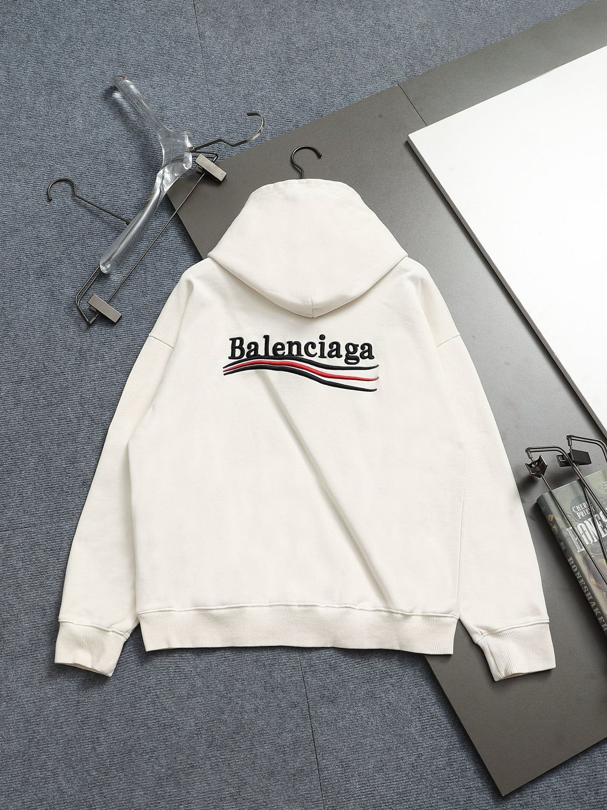 Classic Fit Hoodie-1001