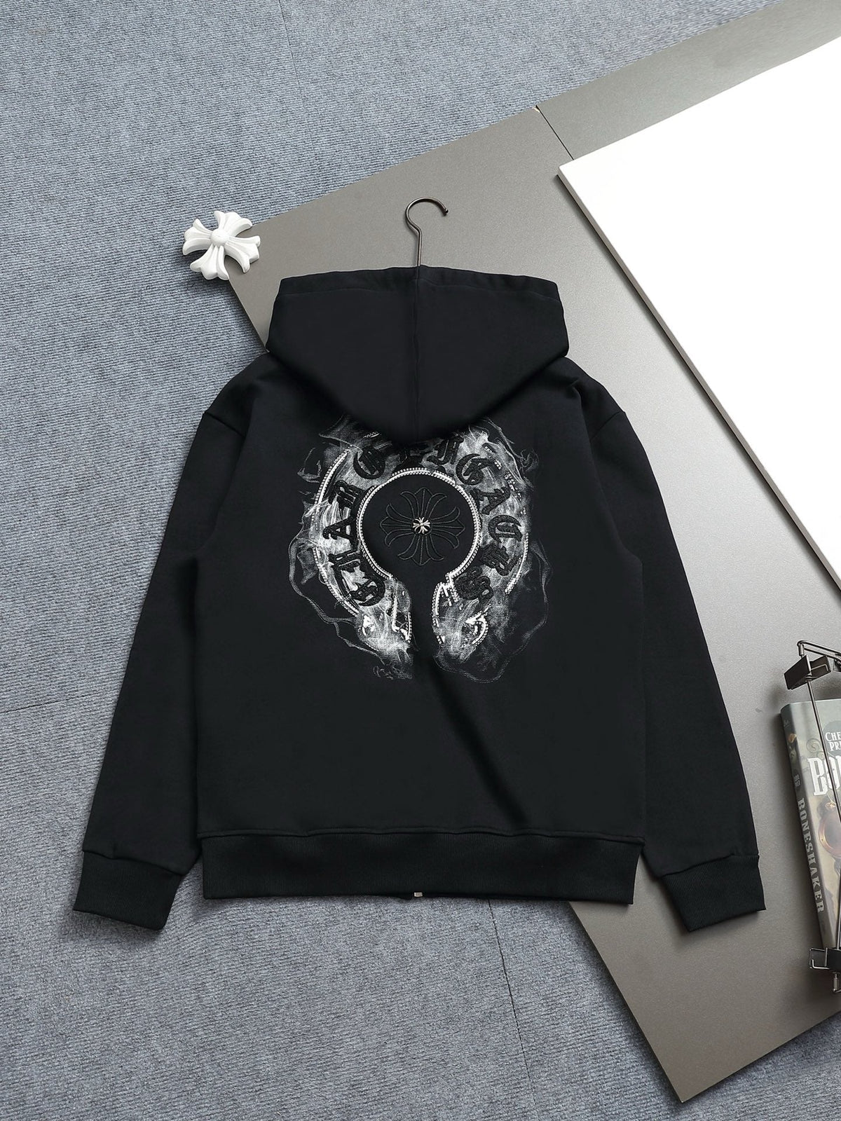 Classic Fit Hoodie-1010