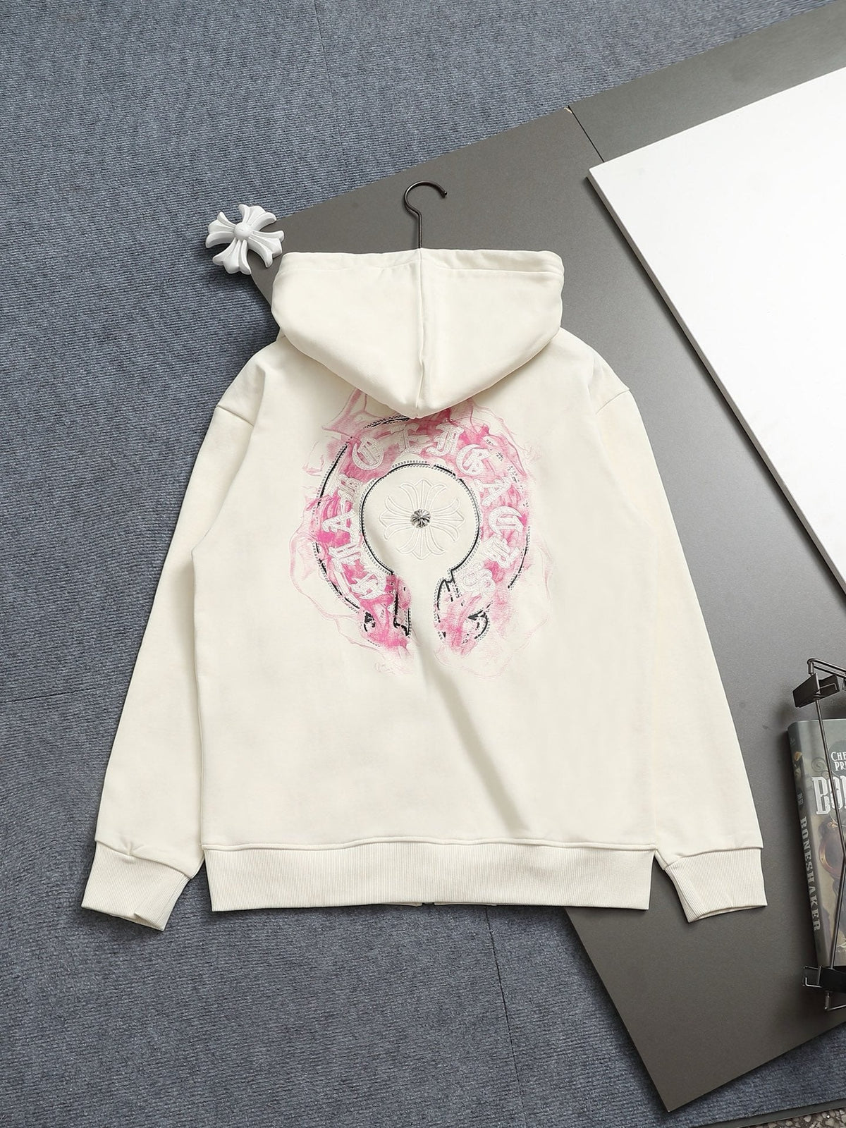 Classic Fit Hoodie-1010