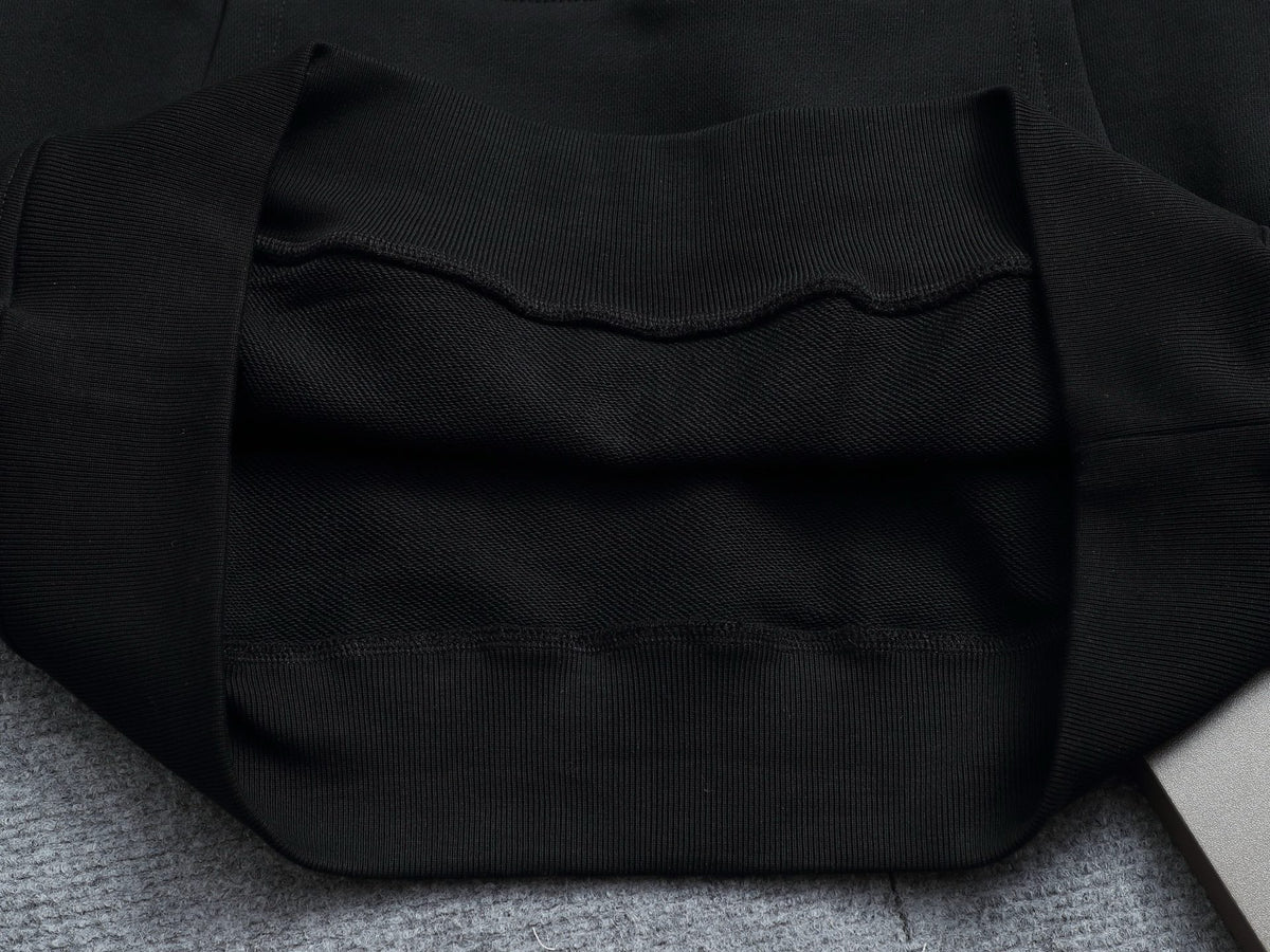 Classic Fit Hoodie-1011