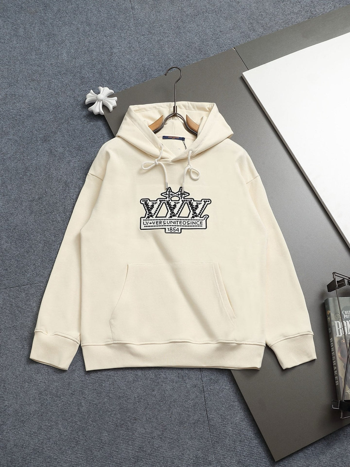 Classic Fit Hoodie-1013