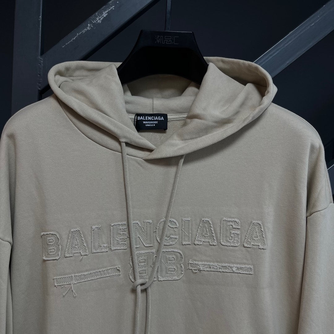 Classic Fit Hoodie-1020