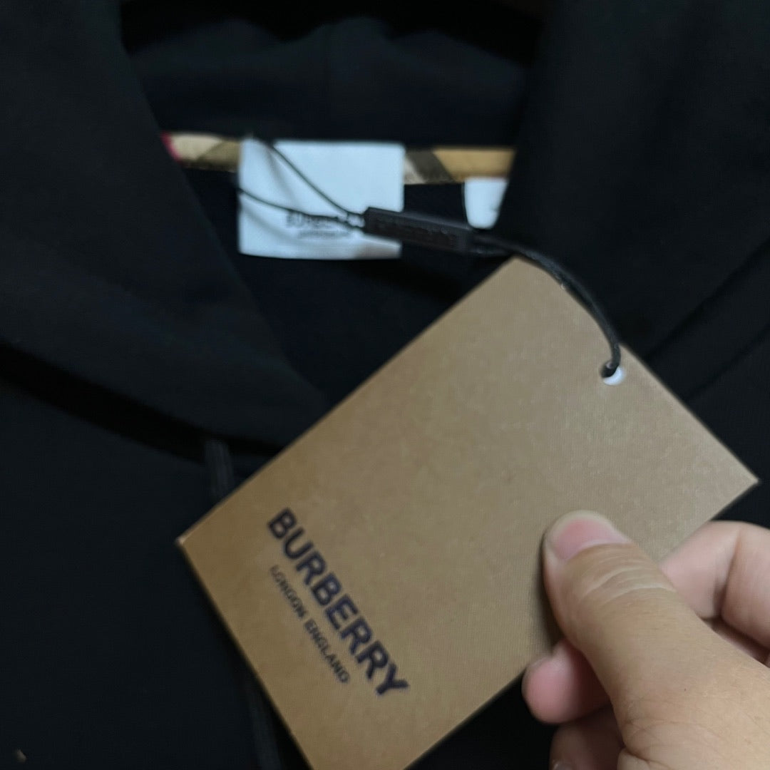 Classic Fit Hoodie-1022