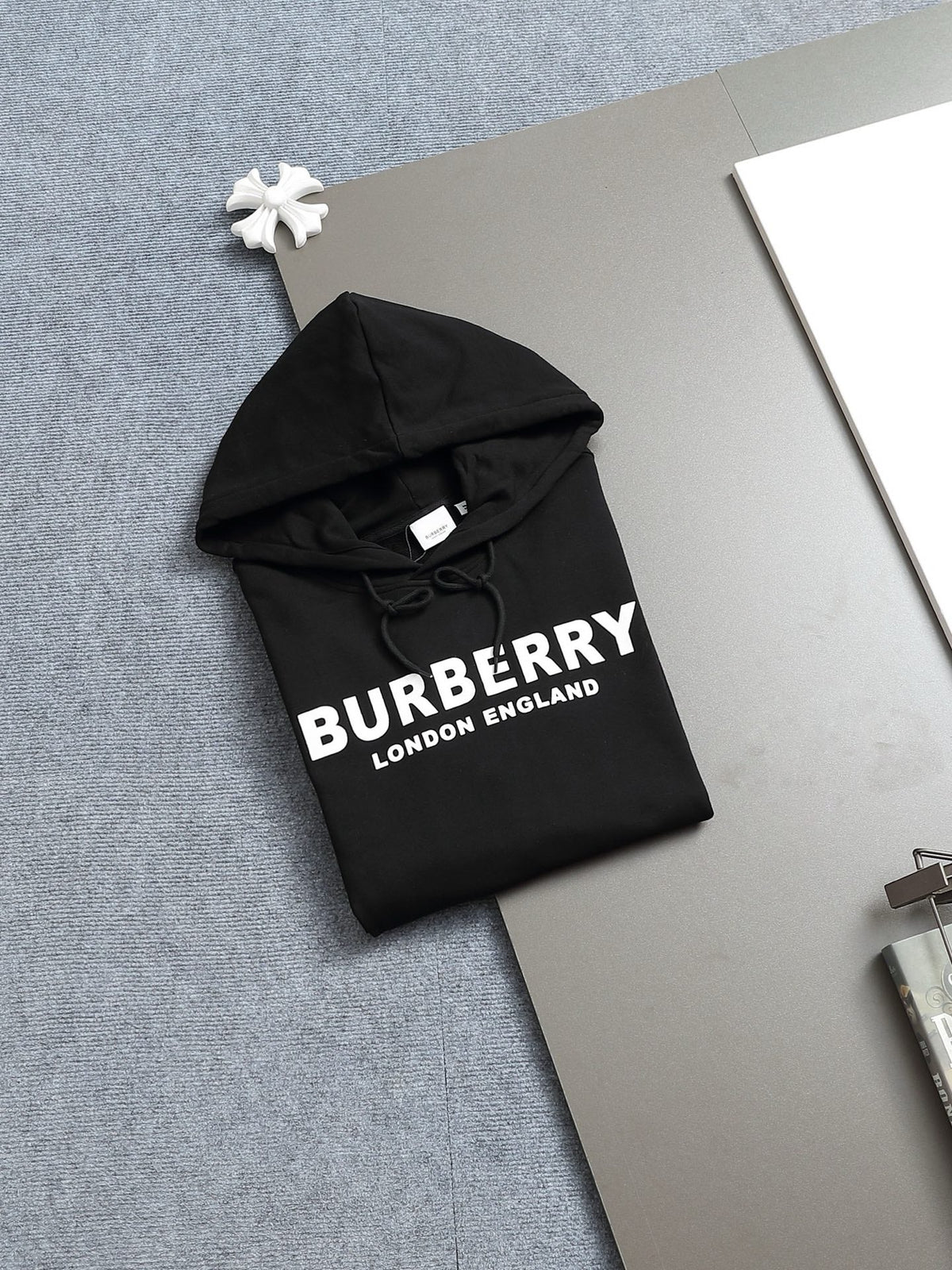 Classic Fit Hoodie-1024