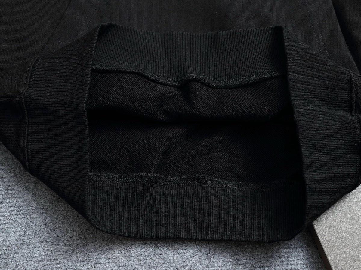 Classic Fit Hoodie-1025