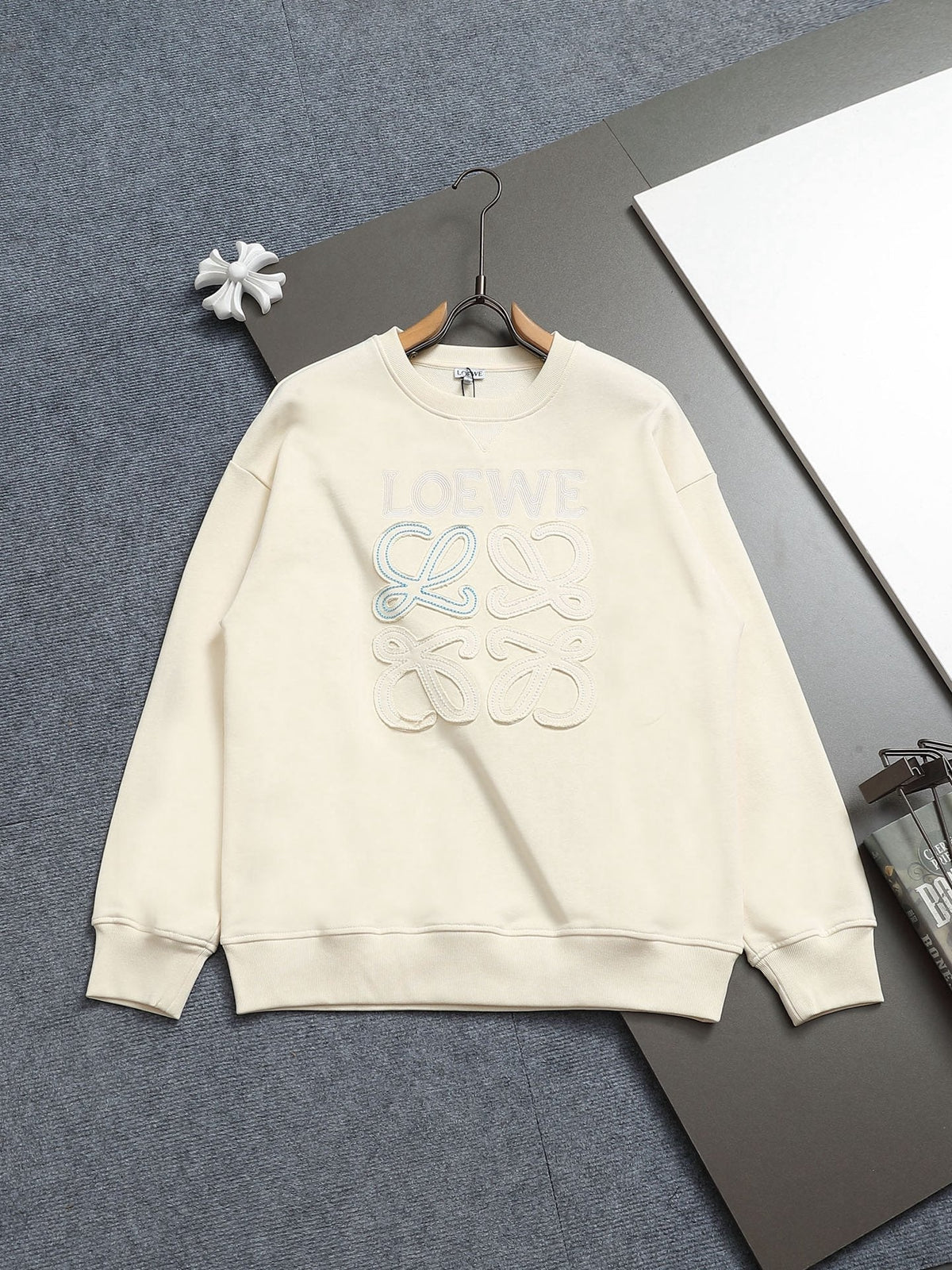 Classic Fashion Sweater-1048