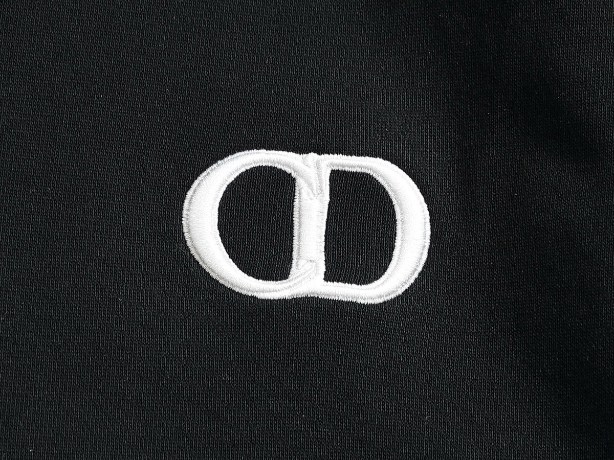 Classic Fit Hoodie-1029