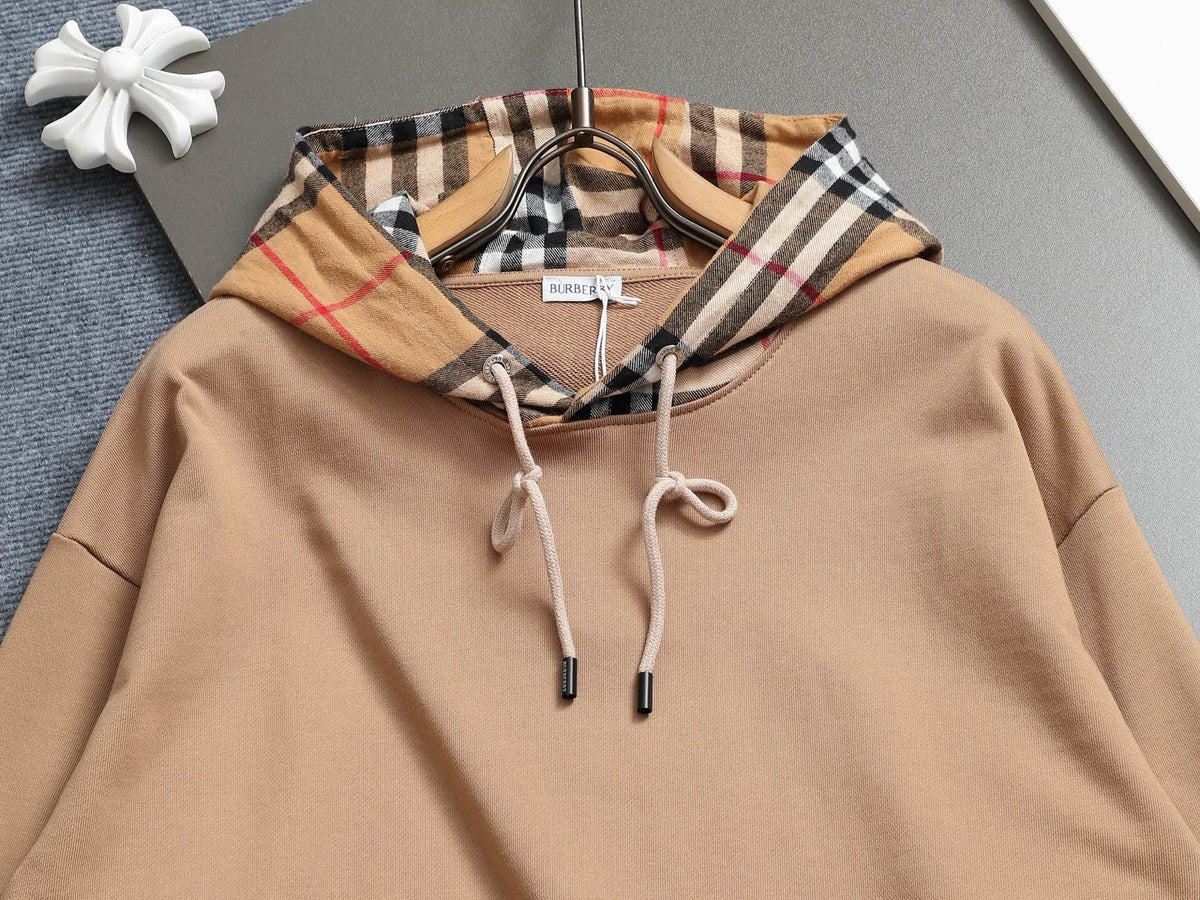 Classic Fit Hoodie-1030