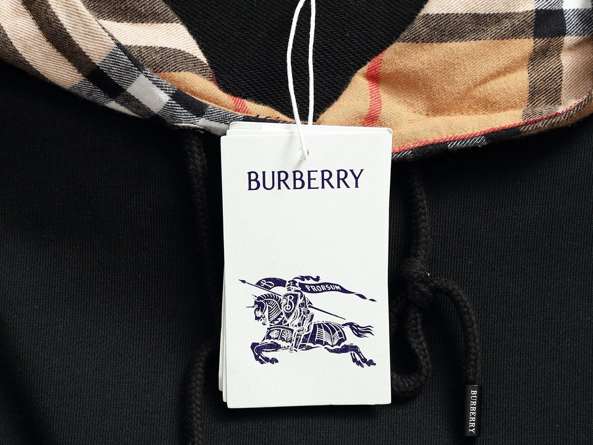 Classic Fit Hoodie-1030