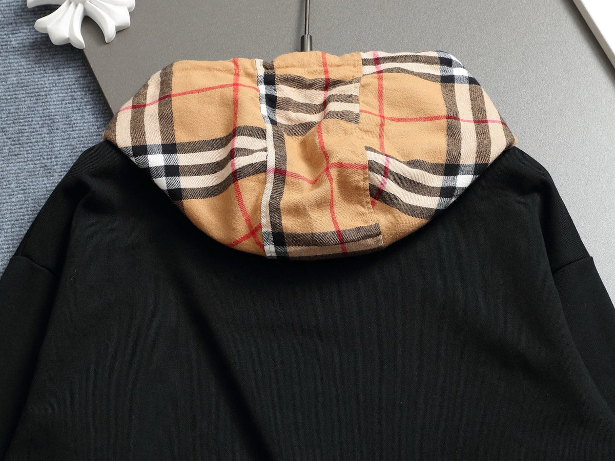 Classic Fit Hoodie-1030