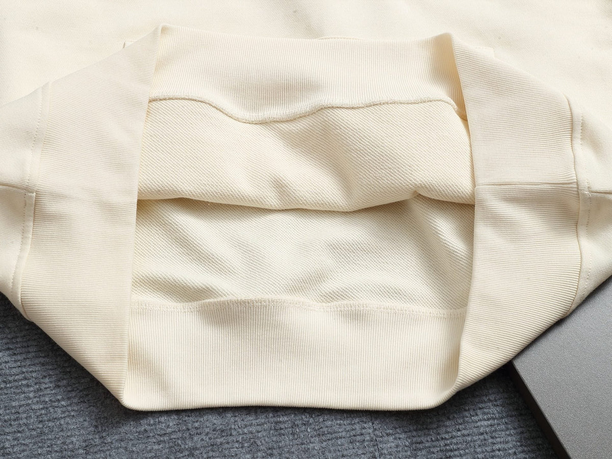 Classic Fit Hoodie-1028