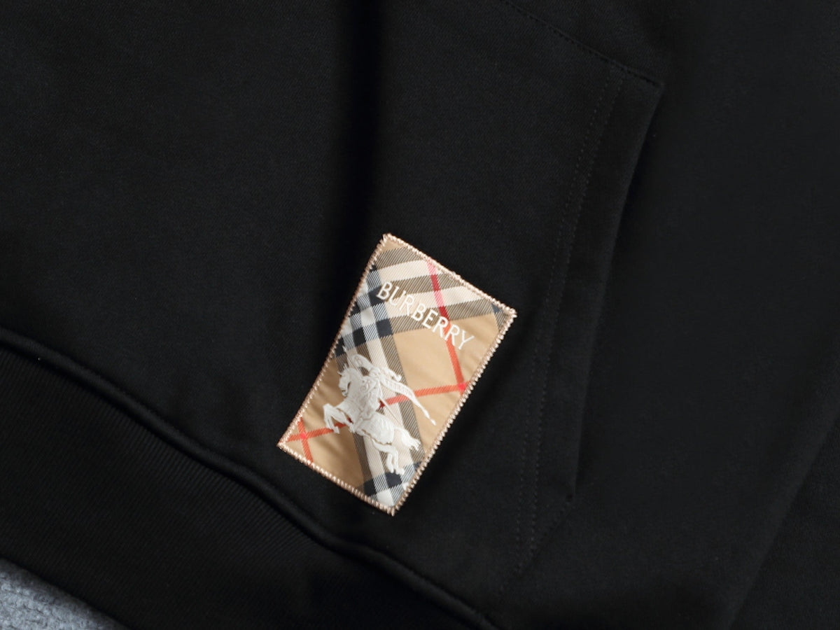 Classic Fit Hoodie-1027