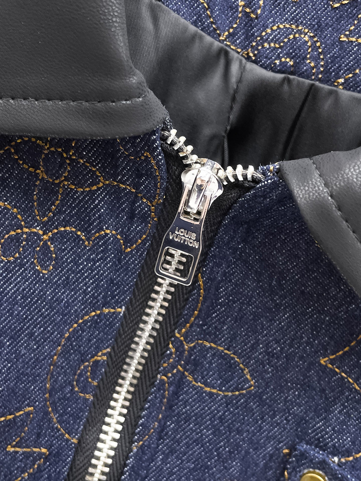 Chic Comfort Jacket-1018