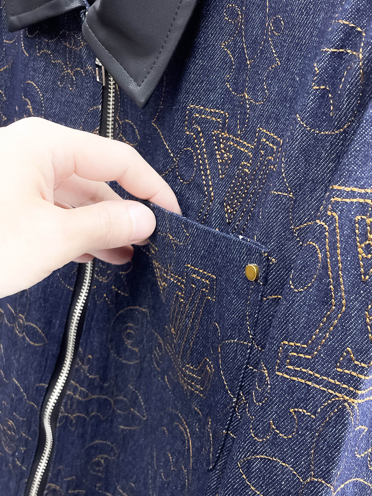 Chic Comfort Jacket-1018