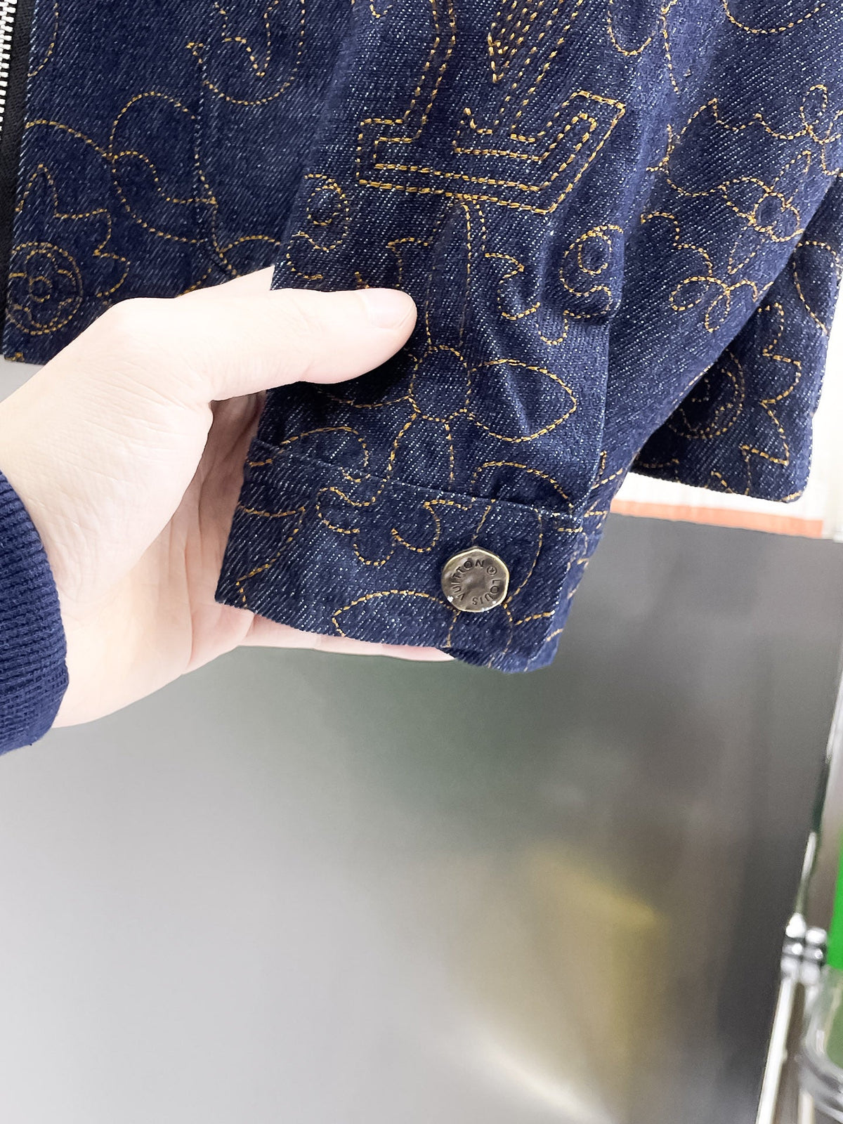 Chic Comfort Jacket-1018