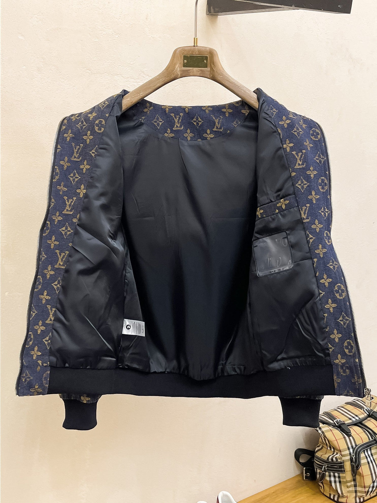 Chic Comfort Jacket-1041