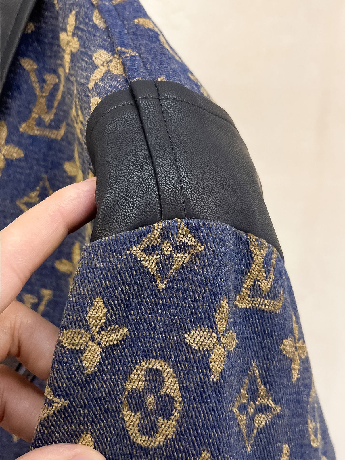 Chic Comfort Jacket-1041